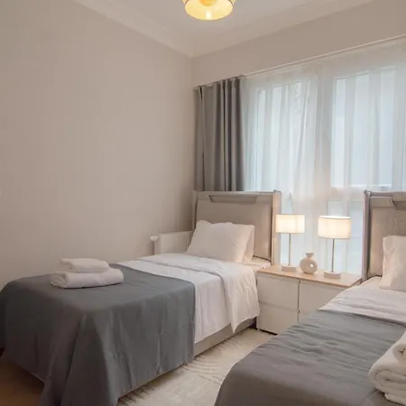 Appartement Cozy 2br Near Vialand Mall With Nespresso *
