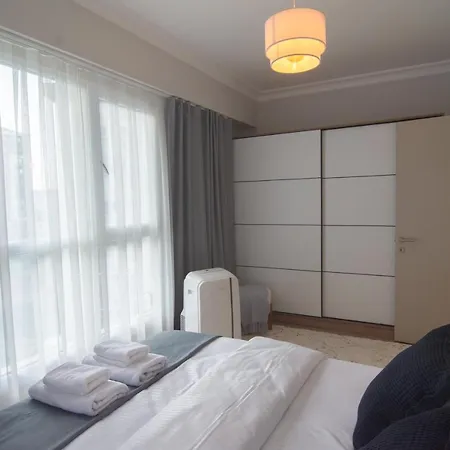 Appartement Cozy 2br Near Vialand Mall With Nespresso