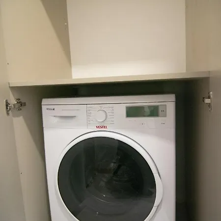Cozy 2br Near Vialand Mall With Nespresso *