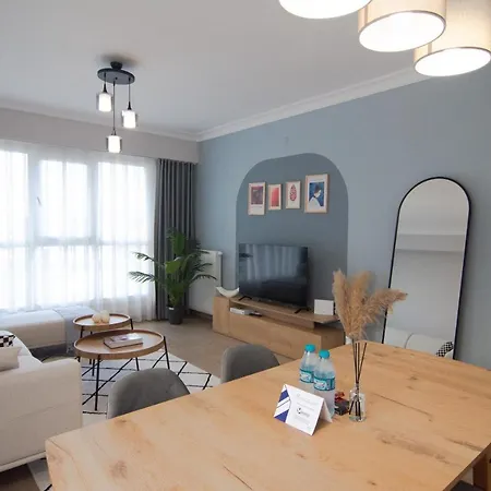 Cozy 2br Near Vialand Mall With Nespresso アパート *